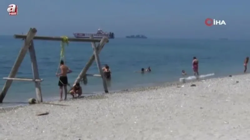 İstanbul’da plaj var tuvalet ama soyunma kabini yok