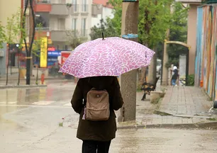 İstanbul'a Balkanlardan erken kar sürprizi! Sel ve dondurucu soğuklar geliyor: 22 ilde sarı kodlu uyarı