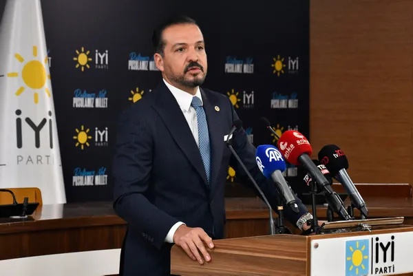 İYİ Parti’den İstanbul ve Ankara mesajı: Belli bir aşamaya geldiğinde kamuoyuyla paylaşırız