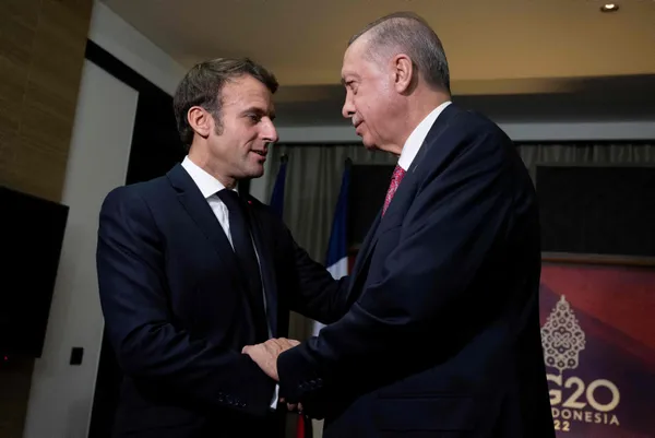 macrondan-turkce-paylasim-turkiyenin-rolune-vurgu-yapti-1668536246724.jpg Macron'dan Türkçe paylaşım: Türkiye'nin rolüne vurgu yaptı - 3
