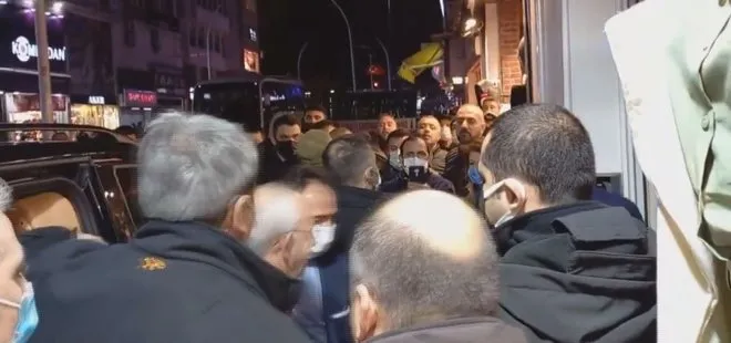 Bakırköy’de CHP Genel Başkanı Kılıçdaroğlu’na protesto! Belediye Başkanı Kerimoğlu’nun istifasını istediler