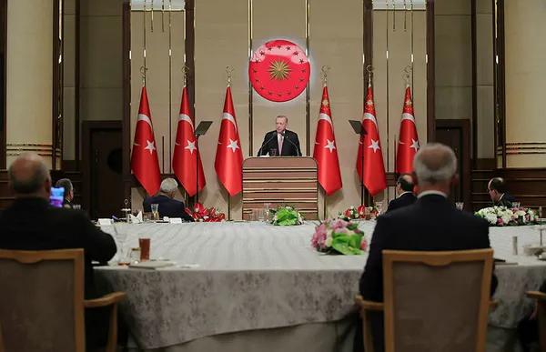 Başkan Erdoğan’dan esnaflarla düzenlenen iftar programında önemli açıklamalar