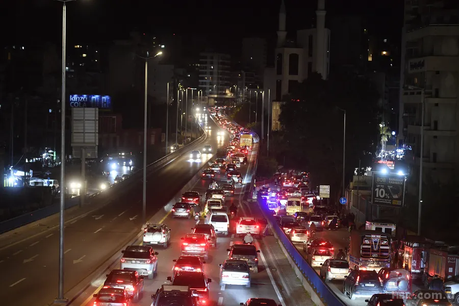 ABD-İsrail’in başlattığı savaş bir ülkeye daha sıçradı! Patlamalar, göç dalgası, savaş alarmı... 9