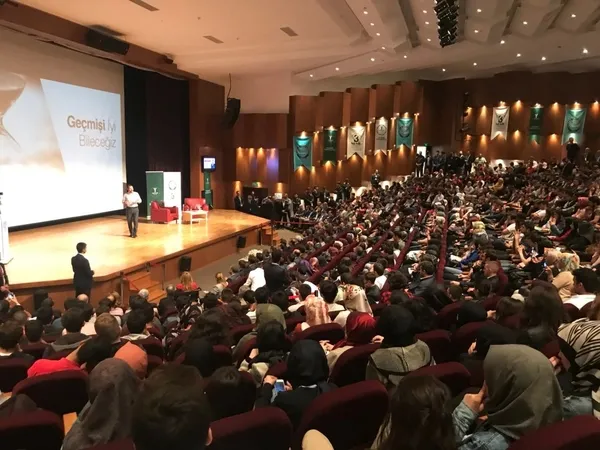 Bakan Albayrak'tan gençlere tam destek - 3