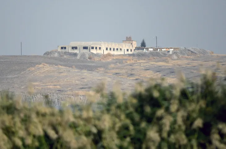 Paniğe kapılan terör örgütünün yeni mevzileri görüntülendi