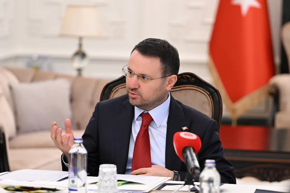 adalet-bakani-akin-gurlek-behcet-oktayin-ailesini-kabul-etti-1786012887821.jpg Adalet Bakanı Akın Gürlek'ten iki kritik görüşme: Behçet Oktay ve Uğur Mumcu dosyaları masada - 2
