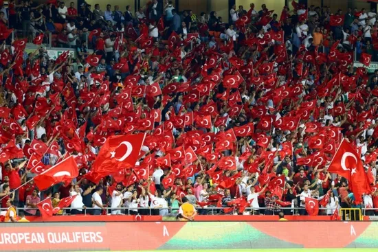 Türkiye, Fransa’yı iki golle devirdi