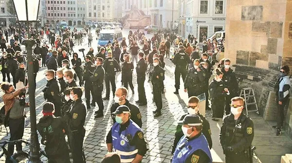 Almanya’dan skandal adım! Salgın döneminde ırkçılık virüsüne özel izin verdiler