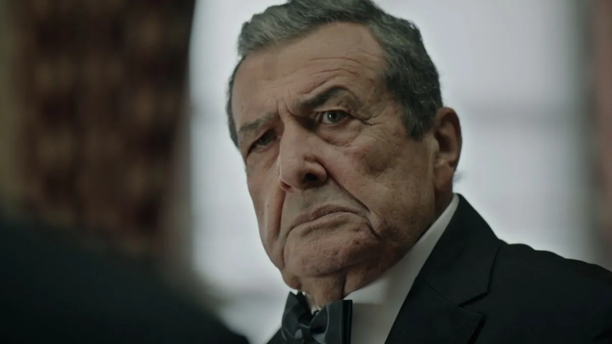 A.B.İ.'nin Tahir'i Tarık Papuççuoğlu'nun asıl mesleği şaşırttı! Bakın ne mezunuymuş