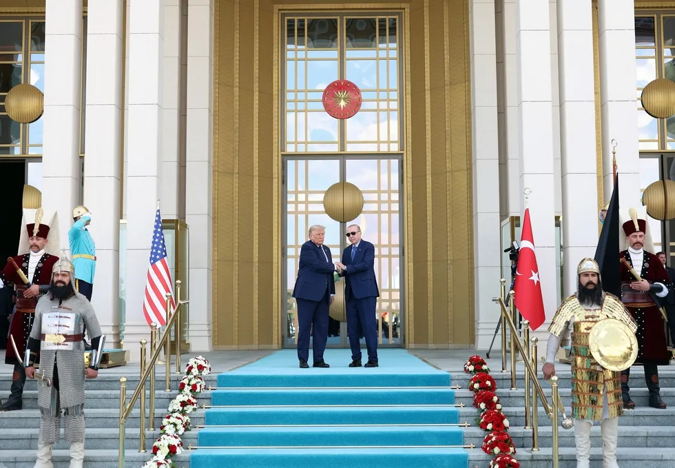 CANLI | Başkan Erdoğan'ın NATO Zirvesi temasları sürüyor! Üst üste kritik görüşmeler - 5