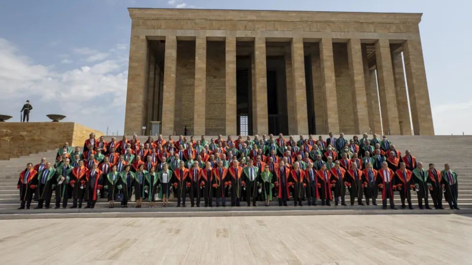 Yargıtay üyeleri Anıtkabir'i ziyaret etti! Çelenk bırakıldı saygı duruşunda bulunuldu! İşte dikkat çeken kareler