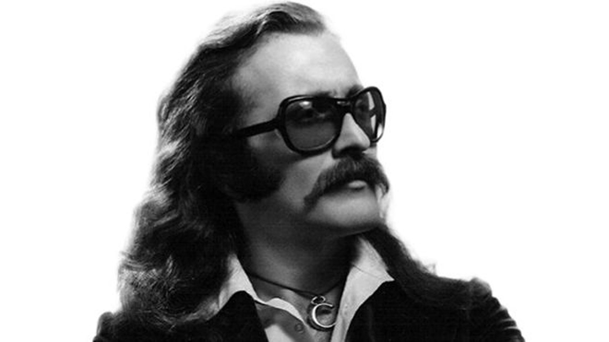 Cem Karaca'nın Gözyaşları filmi atv'de yayınlanırken oğlu Emrah Karaca gündemde — image 1