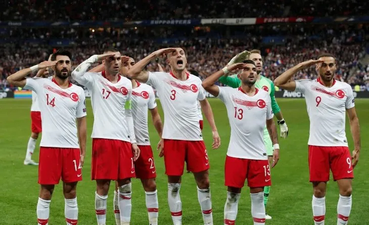 UEFA'dan önemli karar! Formatta değişiklik olacak