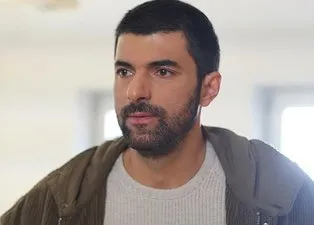 Sefirin Kızı dizisinin Sancar’ı Engin Akyürek sosyal medyayı salladı!