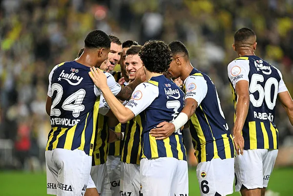 Kanarya İstanbul’da rüzgar gibi esti! Fenerbahçe 4-0 Başakşehir MAÇ SONUCU