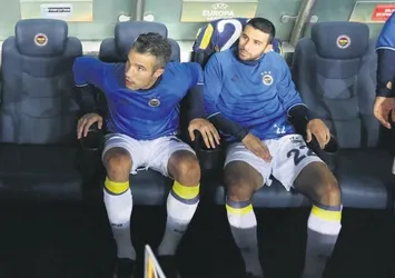 Dick Advocaat’tan van Persie sürprizi