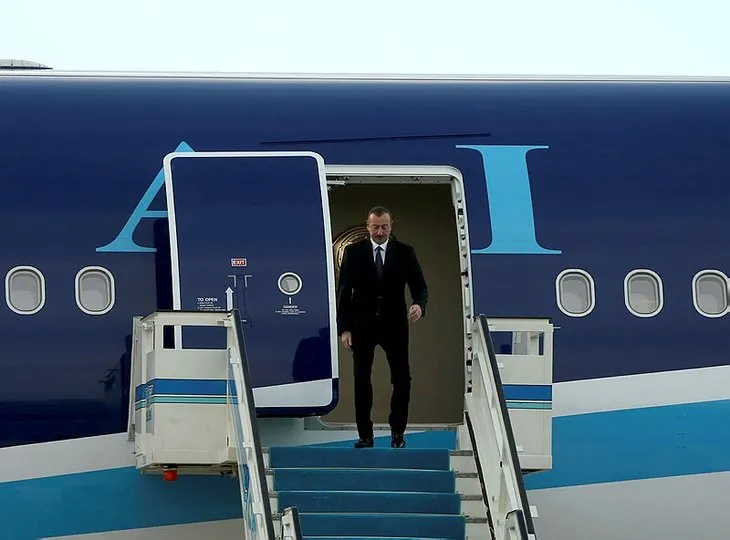 İlham Aliyev İİT Zirvesi için İstanbul’a geldi