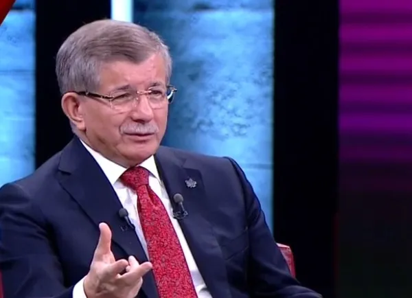 Altılı masa dağılıyor! Davutoğlu açık açık itiraf etti: İki aday çıkarabiliriz