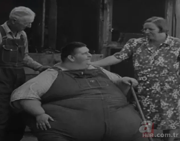 Dünyanın en şişman insanı şaşırttı! 200 değil 300 hiç değil! Kilosunu tahmin bile edemezsiniz 8