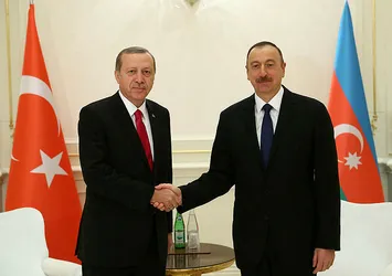 İlham Aliyev'den Erdoğan'a tebrik telefonu