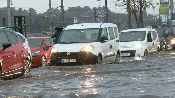 Son dakika | İstanbul kilit! Trafik yüzde 90'a ulaştı! Yola çıkacaklar dikkat - 2