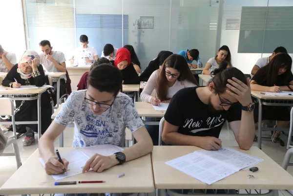 YKS’de baraj kalktı! Yeni sistem nasıl olacak? YÖK Başkanı Prof. Dr. Erol Özvar merak edilen soruları yanıtladı