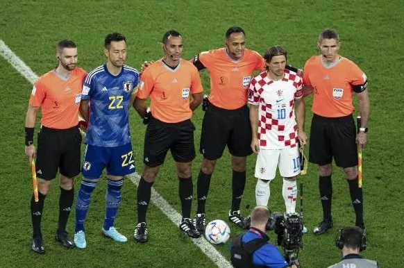 hirvatistan-japonyayi-penaltilarla-gecti-ceyrek-finale-yukseldi-1670263266319.jpg