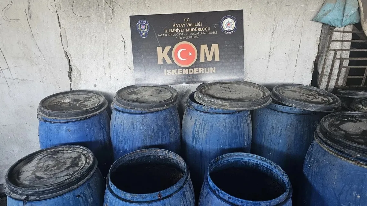 Hatay'da 2 bin 450 litre sahte içki ele geçirildi