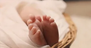 İzmit’te akılalmaz olay! Bu bebek kimin?