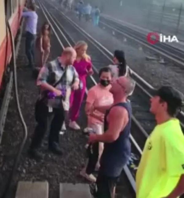 ABD’de yangın paniği! Trenin camından atladılar