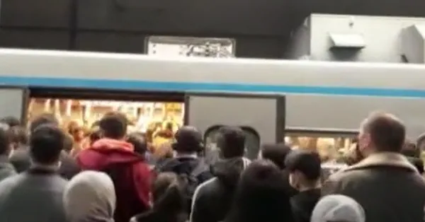 İstanbul’da ulaşım sıkıntısı büyüyor! Vatandaşlar yolda kaldı