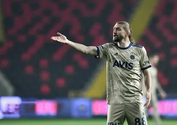 Fenerbahçe'den flaş Caner Erkin kararı