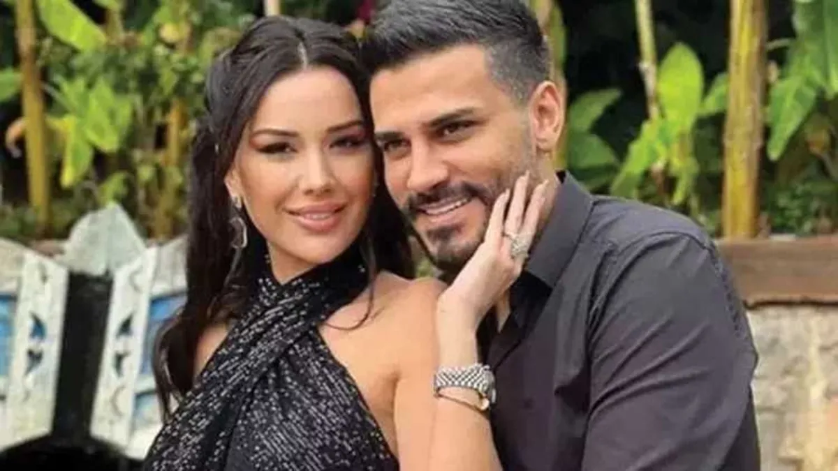 TMSF Polat çiftinin arabalarını satışa çıkarıyor!