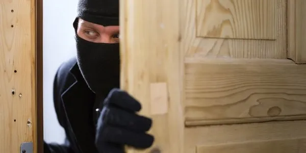 1621139190443.jpg Ünlü isimlere hırsızlık şoku! Elitler çetesi 15 milyon liralık hırsızlık yaptı - 3
