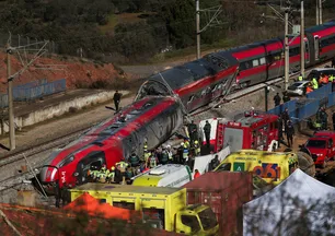 İspanya'da katliam gibi kaza! 39 kişi hayatını kaybetti
