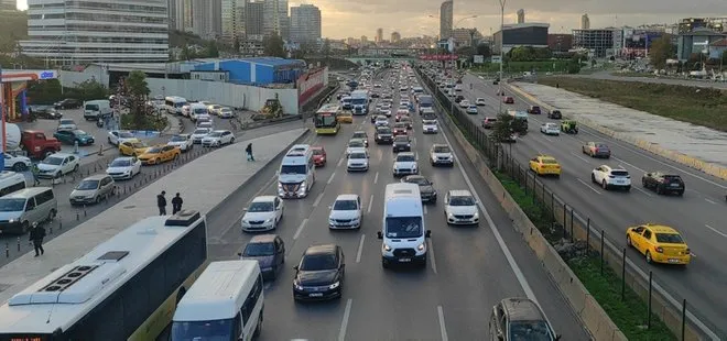 Son dakika: İstanbul’da trafik yoğunluğu yaşanıyor