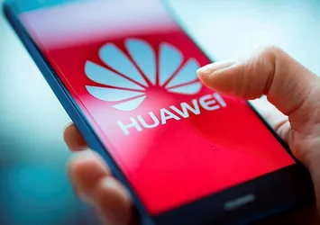 Huawei'ye bir darbe de daha...