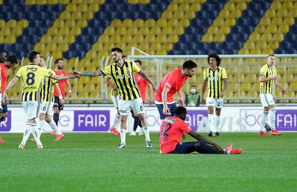 Fenerbahçe’nin zirve aşkı sürüyor! Fenerbahçe 3-2 Kasımpaşa MAÇ SONUCU-ÖZET