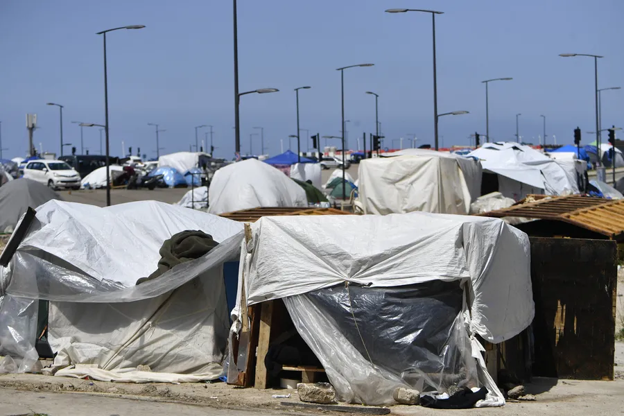 lubnanda-45-gunluk-ates-hatti-nobeti-sona-erdi-a-haber-ekibinden-kritik-devir-teslim-1776245400414.jpg Lübnan'da İsrail yıkımı, AA