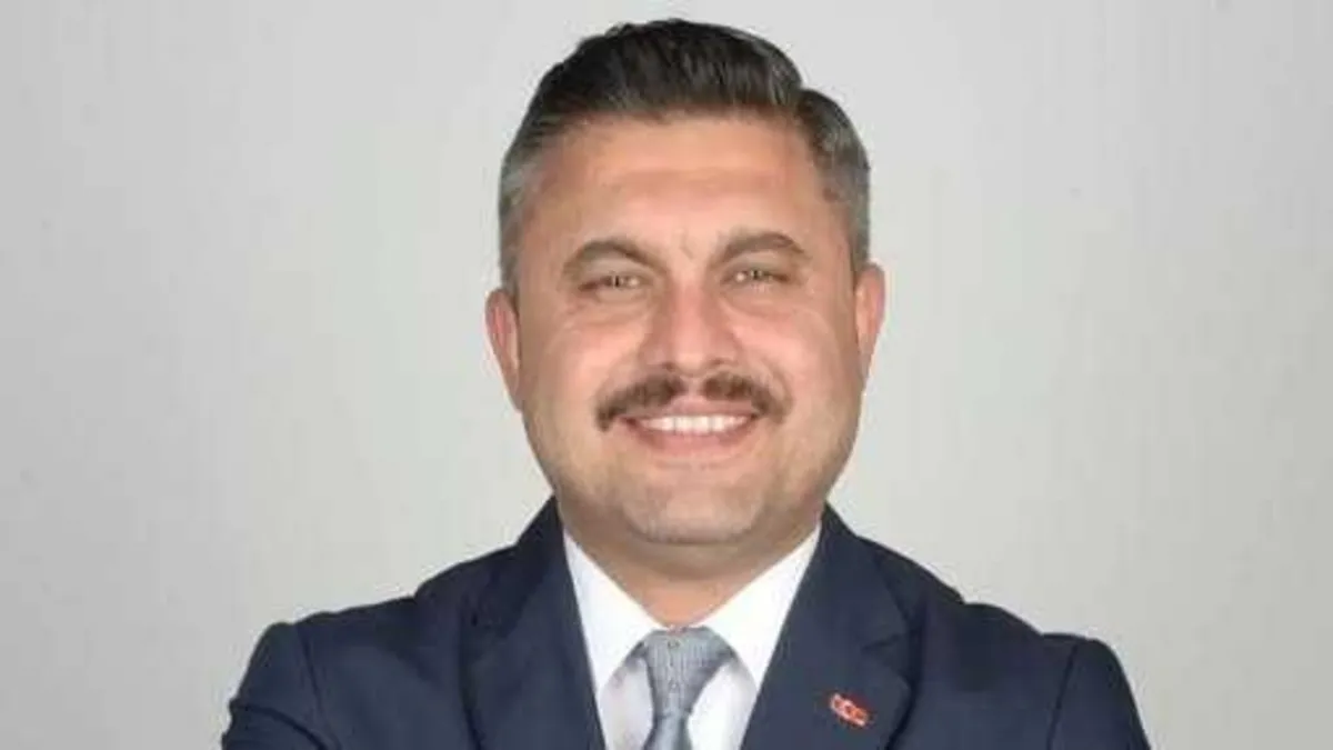 CHP’li Şile Belediye Başkanı Özgür Kabadayı mührü söktü villaya çöktü