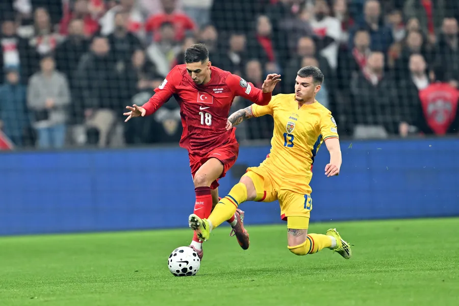 dunya-kupasi-yolunda-dev-galibiyet-turkiye-romanyayi-tek-golle-gecti-1774551718136.jpg FOTOĞRAF (AA)