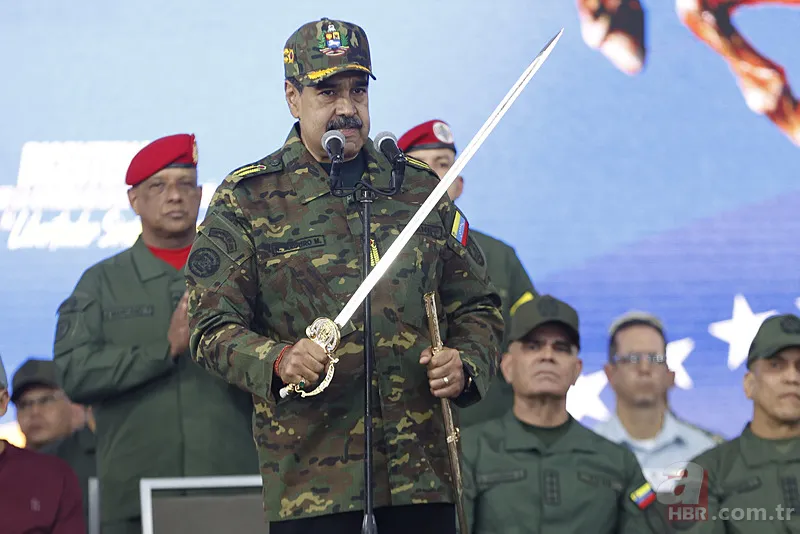 Venezuela'da gövde gösterisi! Maduro kılıcıyla sokaklara indi 1