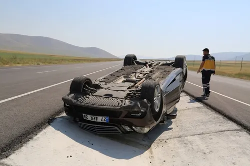 Karaman'daki trafik kazasında 1 yaşındaki çocuk öldü - 1