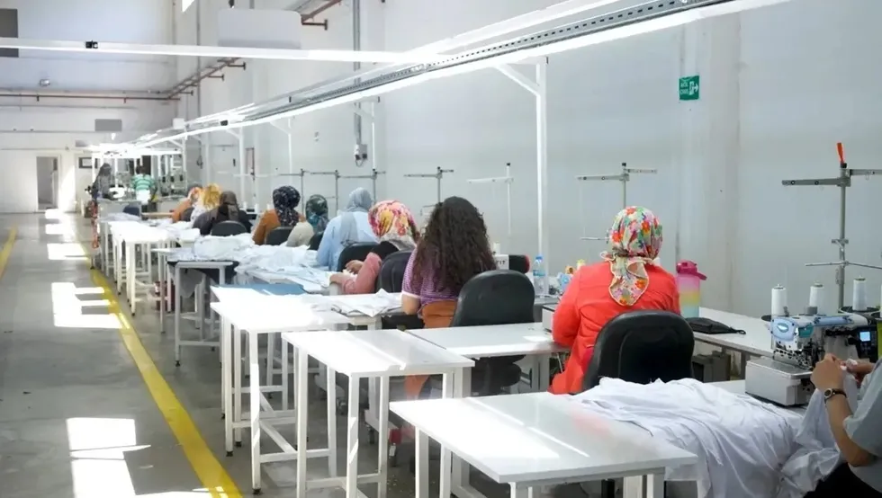 elbistanda-chp-skandali-depremzede-kadinlarin-ekmek-kapisina-kilit-vurdular-1778564453507.jpeg Elbistan’da CHP skandalı! Depremzede kadınların ekmek kapısına kilit vurdular - 2