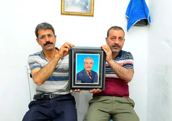 ‘Apoletleri sökerim diyen sandığa gömülür'