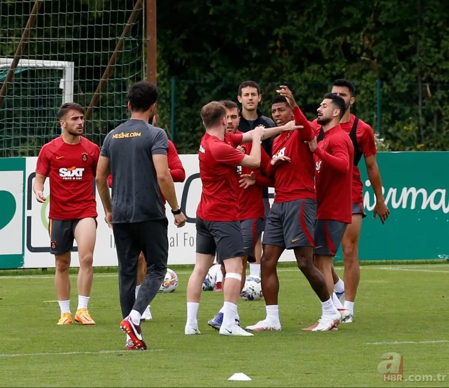 Galatasaray'da ikinci kavga şoku! Kerem Aktürkoğlu ile Patrick van Aanholt tekme tokat birbirine girdi 3