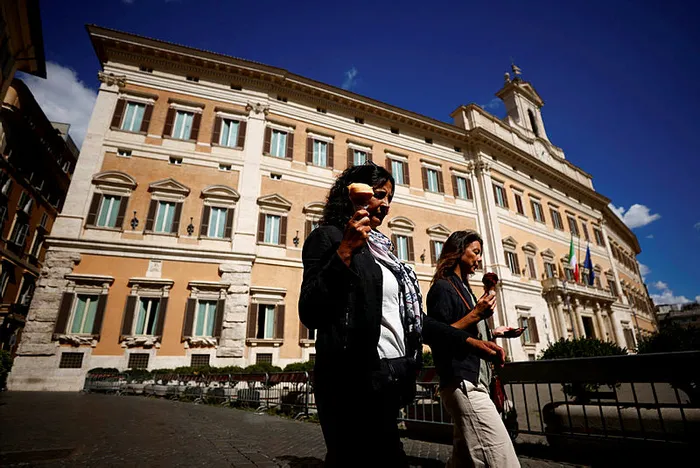 son-dakika-italya-icin-tehlike-canlari-caliyor-nufusu-11-milyondan-fazla-azalacak-1663857872754.jpg İtalya için tehlike çanları çalıyor! Nüfusu 11 milyondan fazla azalacak | 2022 İtalya nüfusu ne kadar? - 2