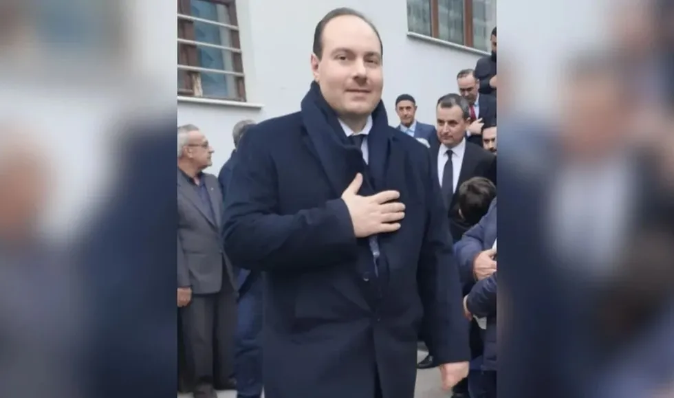 kuris-ailesinin-servet-agi-desifre-oldu-yalnizca-dort-isimde-bin-818-tapu-islemi-1787500990701.jpeg Kuriş ailesinin servet ağı deşifre oldu! Yalnızca dört isimde bin 818 tapu işlemi - 4