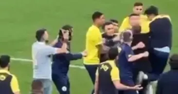 Ali Koç Galatasaray stadına geldi! Ortalık karıştı! İsmail Kartal’ın oğlu Emre Kartal’dan Galatasaray görevlisine saldırı: Defalarca yumrukladı