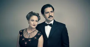 Eşine övgüler yağdırdı